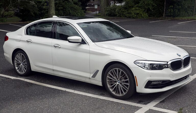 BMW G30