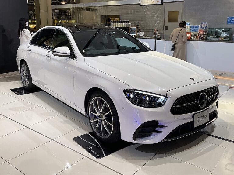 Mercedes-Benz W213